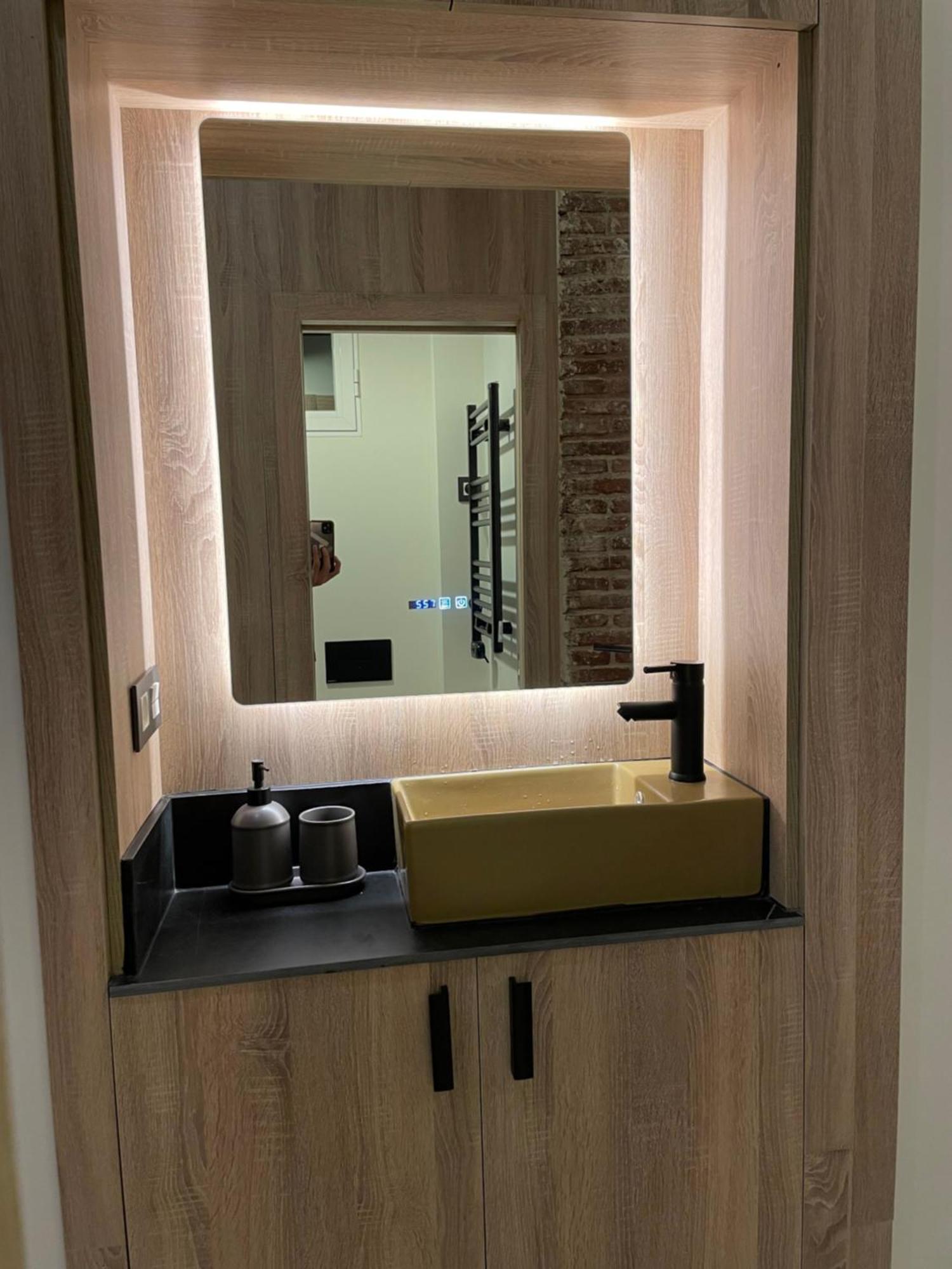 מדריד Apartamento Moderno En Edificio Historico מראה חיצוני תמונה