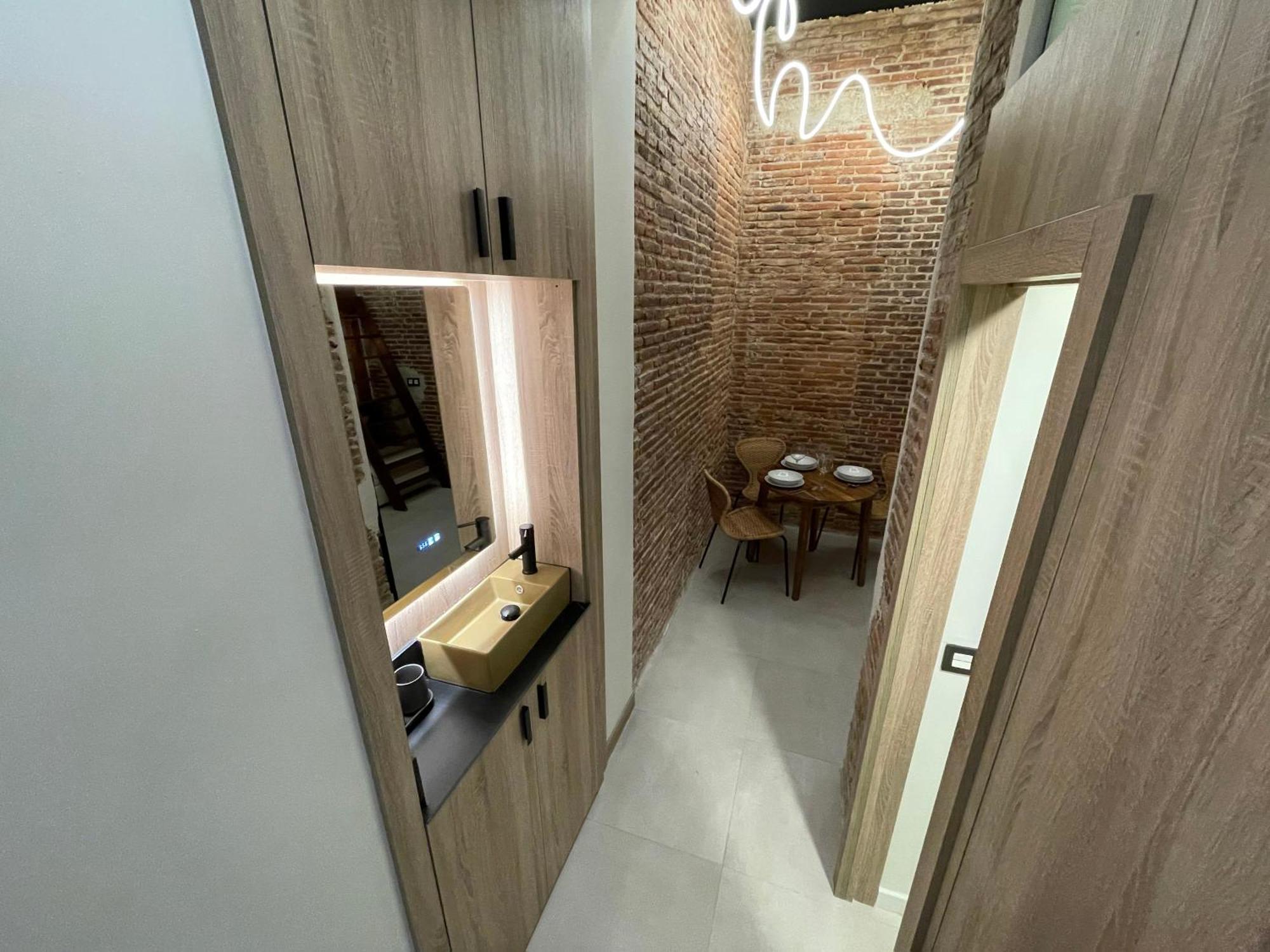 מדריד Apartamento Moderno En Edificio Historico מראה חיצוני תמונה