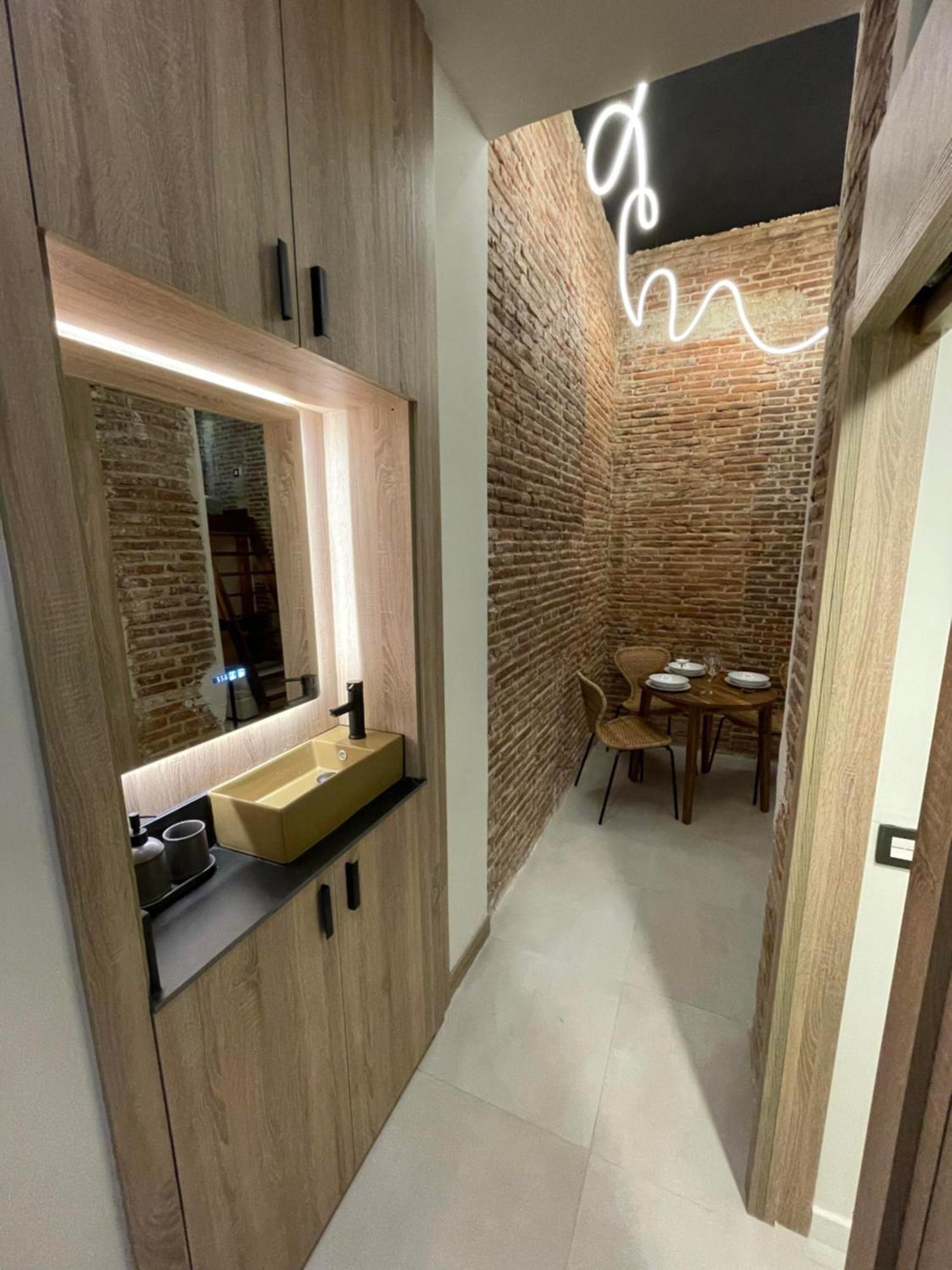 מדריד Apartamento Moderno En Edificio Historico מראה חיצוני תמונה